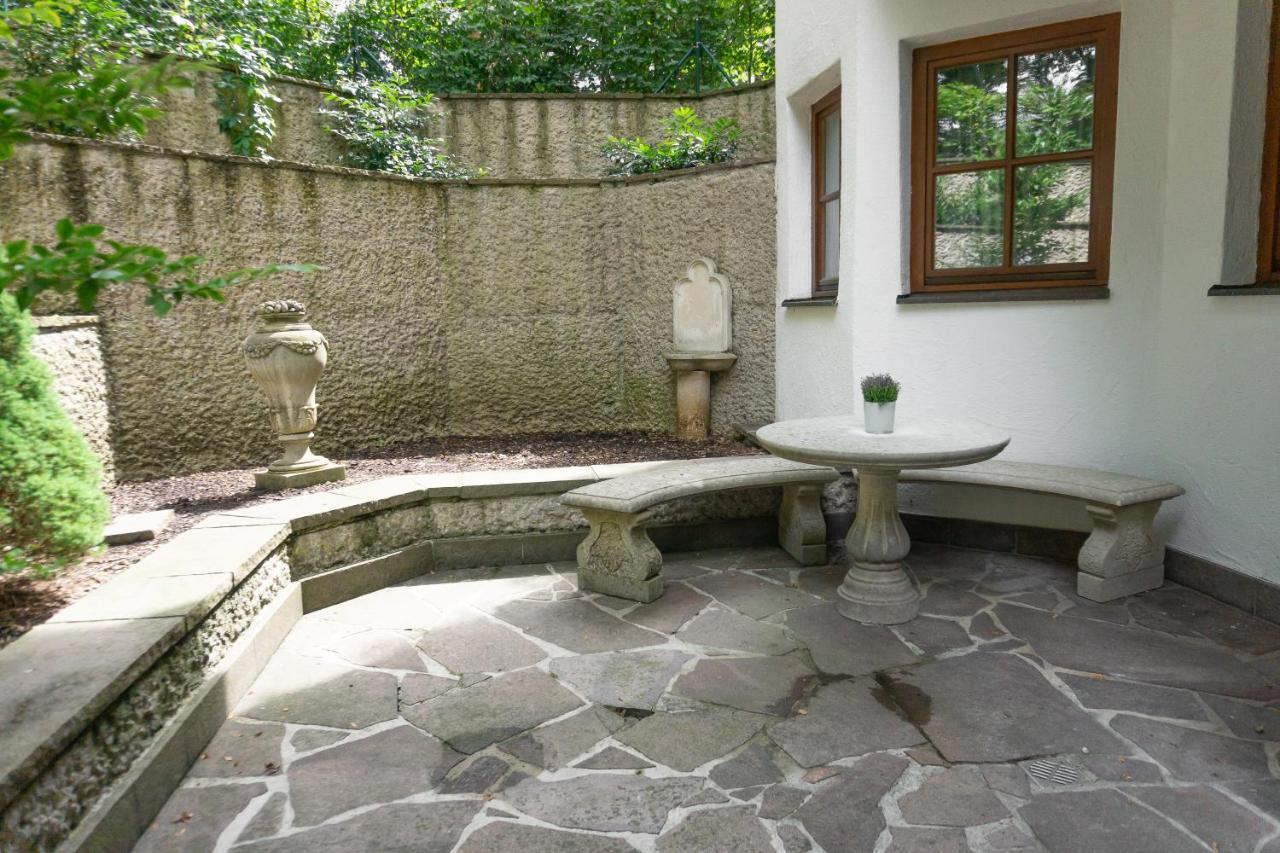 Schrenkhof 3* Unterhaching