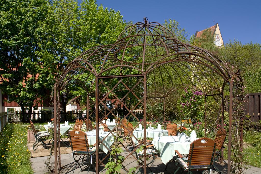 Schrenkhof Hotel 3*